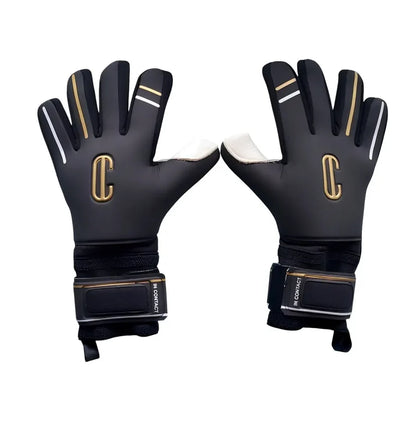 Både bakhånden til en barn keeperhanske i fotball